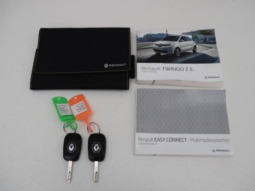 Renault Twingo Z.E. R80 Collection | SOH 91% | 3 Fase | Carplay | Climate control | DAB | Elektrische ramen | Sp... ActivLease financial lease