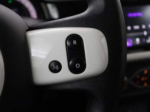 Renault Twingo Z.E. R80 Collection | SOH 91% | 3 Fase | Carplay | Climate control | DAB | Elektrische ramen | Sp... ActivLease financial lease