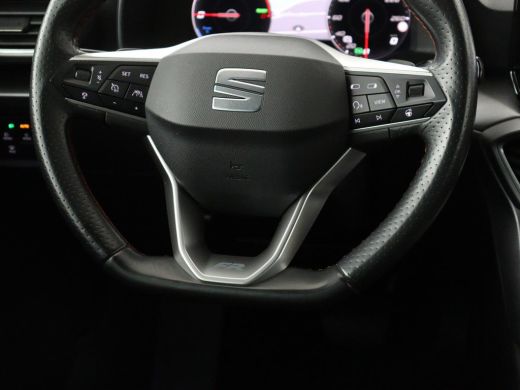 Seat Leon 1.4 TSI eHybrid PHEV FR | Panoramadak | Stoelverwarming | Leder/Alcantara | Adaptive cruise | Cam... ActivLease financial lease