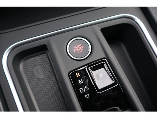 Seat Leon FR Business - eHybrid 204PK | Achteruitrijcamera | Automatisch dimmende binnenspiegel | Dakhemel ... ActivLease financial lease