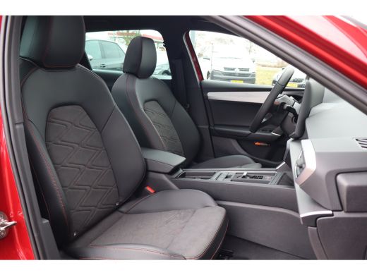 Seat Leon Sportstourer FR Business - eHybrid 204PK | Achteruitrijcamera | Automatisch dimmende binnenspiege... ActivLease financial lease