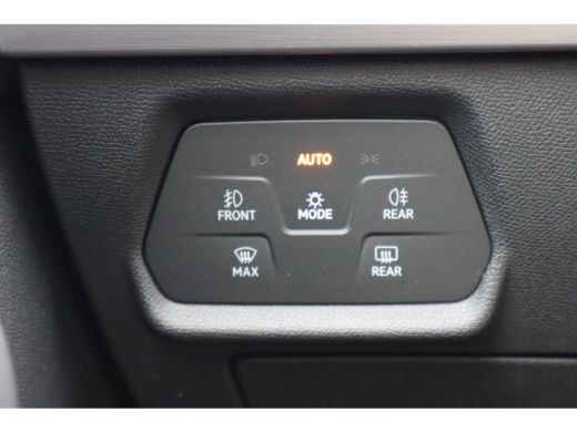 Seat Leon Sportstourer FR Business - eHybrid 204PK | Achteruitrijcamera | Automatisch dimmende binnenspiege... ActivLease financial lease