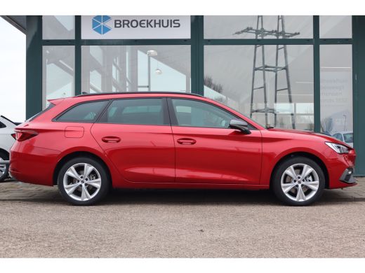 Seat Leon Sportstourer FR Business - eHybrid 204PK | Achteruitrijcamera | Automatisch dimmende binnenspiege... ActivLease financial lease