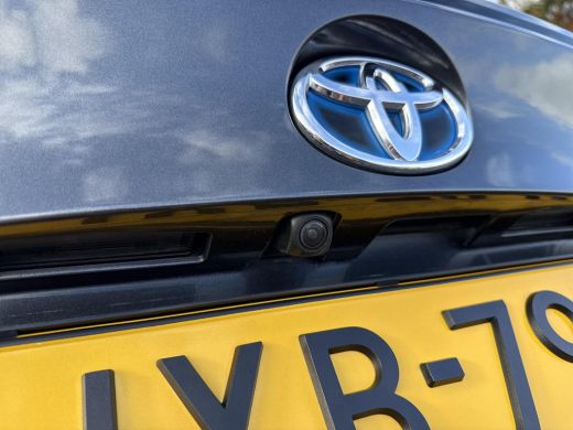 Toyota C-HR 1.8 Hybrid Dynamic | Navigatie | Apple CarPlay/Android auto | Achteruitrijcamera | Stoelverwarming ActivLease financial lease