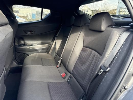 Toyota C-HR 1.8 Hybrid Dynamic | Navigatie | Apple CarPlay/Android auto | Achteruitrijcamera | Stoelverwarming ActivLease financial lease