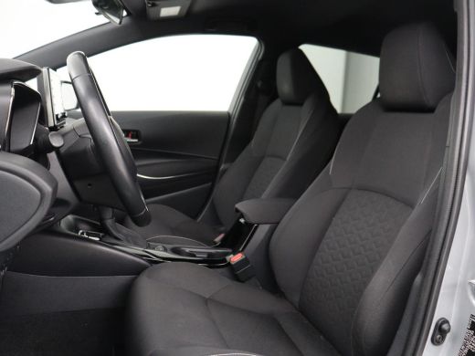 Toyota Corolla 1.8 Hybrid Business | Trekhaak | Camera | Adaptive cruise | Carplay | Full LED | Climate control ... ActivLease financial lease