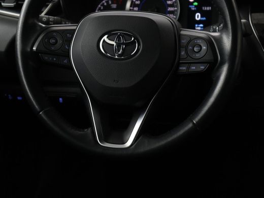 Toyota Corolla 1.8 Hybrid Business | Trekhaak | Camera | Adaptive cruise | Carplay | Full LED | Climate control ... ActivLease financial lease
