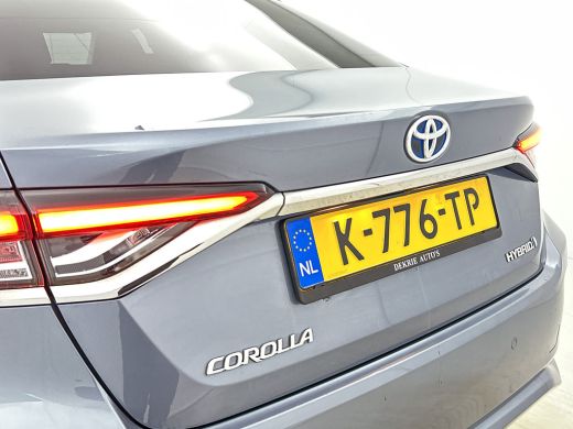 Toyota Corolla 1.8 Hybrid Executive Sedan / Leder / Navigatie / Xenon / Pdc.V+A / Airco-ecc./ Radio multimedia /... ActivLease financial lease