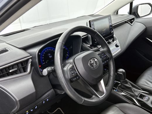 Toyota Corolla 1.8 Hybrid Executive Sedan / Leder / Navigatie / Xenon / Pdc.V+A / Airco-ecc./ Radio multimedia /... ActivLease financial lease