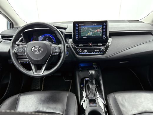 Toyota Corolla 1.8 Hybrid Executive Sedan / Leder / Navigatie / Xenon / Pdc.V+A / Airco-ecc./ Radio multimedia /... ActivLease financial lease