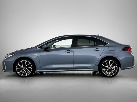 Toyota Corolla 1.8 Hybrid Executive Sedan / Leder / Navigatie / Xenon / Pdc.V+A / Airco-ecc./ Radio multimedia /... ActivLease financial lease