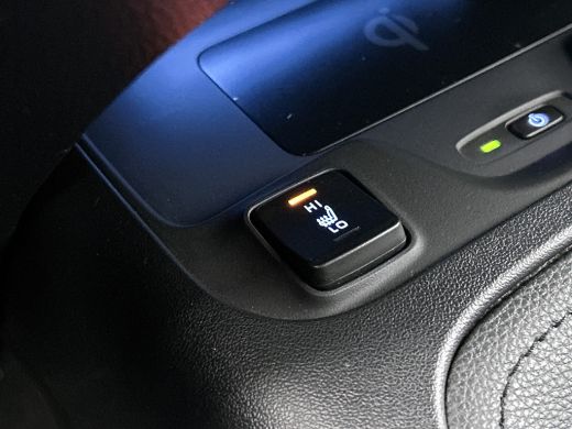 Toyota Corolla 1.8 Hybrid Executive Sedan / Leder / Navigatie / Xenon / Pdc.V+A / Airco-ecc./ Radio multimedia /... ActivLease financial lease