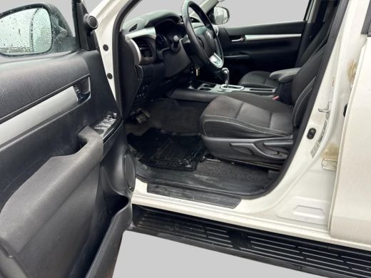 Toyota Hilux 2.4 D-4D-F Double Cab Professional | BE-TREKKER | Trekhaak | ActivLease financial lease