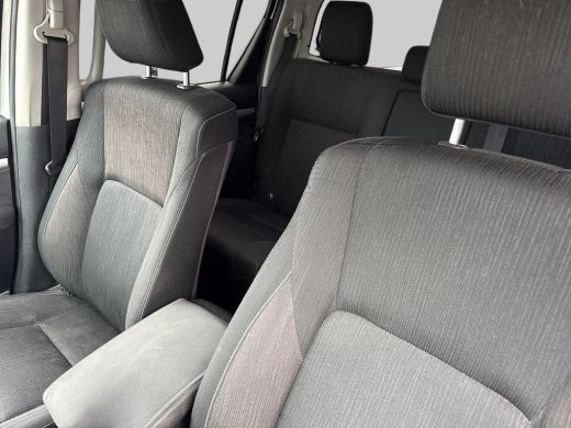 Toyota Hilux 2.4 D-4D-F Double Cab Professional | BE-TREKKER | Trekhaak | ActivLease financial lease