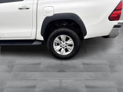 Toyota Hilux 2.4 D-4D-F Double Cab Professional | BE-TREKKER | Trekhaak | ActivLease financial lease