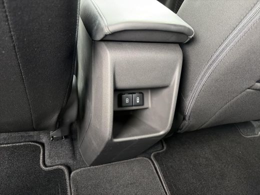 Toyota Urban Cruiser Dynamic 61 kWh ActivLease financial lease