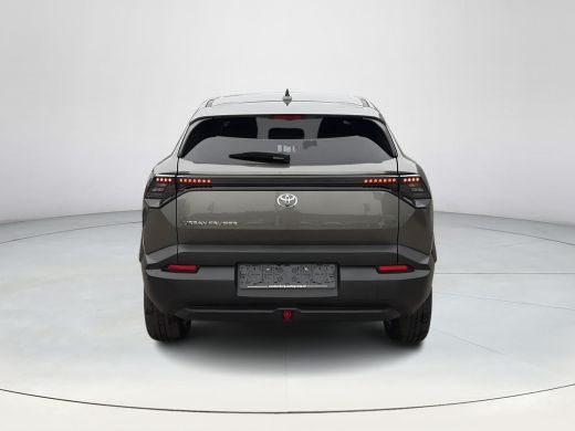 Toyota Urban Cruiser Dynamic 61 kWh ActivLease financial lease