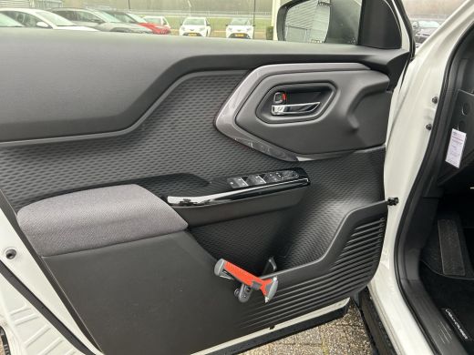 Toyota Urban Cruiser Executive 61 kWh ActivLease financial lease