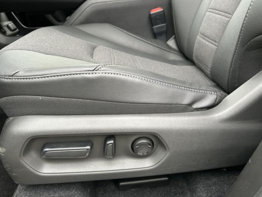 Toyota Urban Cruiser Executive 61 kWh ActivLease financial lease