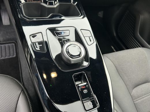 Toyota Urban Cruiser Executive 61 kWh ActivLease financial lease