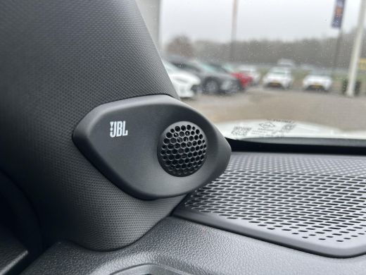 Toyota Urban Cruiser Executive 61 kWh ActivLease financial lease