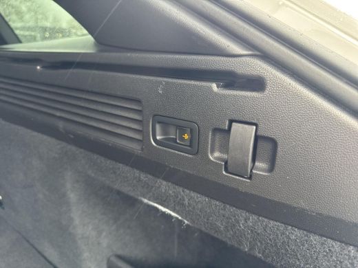 Volkswagen Arteon 1.4 TSI eHybrid R-Line | Trekhaak | Leder | A-Camera | SOH 96% | ActivLease financial lease