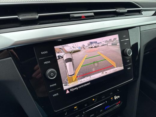 Volkswagen Arteon 1.4 TSI eHybrid R-Line | Trekhaak | Leder | A-Camera | SOH 96% | ActivLease financial lease