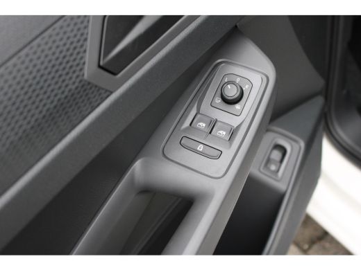 Volkswagen Caddy Hybride 1.5 TSI 115PK DSG Automaat ombouw naar Cargo (toegang tot iedere mileuzone) ActivLease financial lease