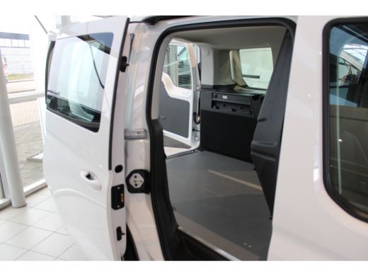 Volkswagen Caddy Hybride 1.5 TSI 115PK DSG Automaat ombouw naar Cargo (toegang tot iedere mileuzone) ActivLease financial lease