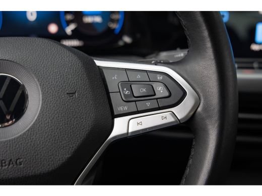 Volkswagen Golf 1.5 eTSI Style | Massage | Stuur+stoel verwarming | Adap cruise | Camera | Apple Carplay/Android ... ActivLease financial lease