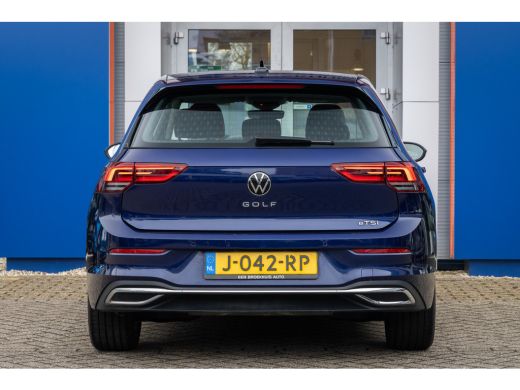 Volkswagen Golf 1.5 eTSI Style | Massage | Stuur+stoel verwarming | Adap cruise | Camera | Apple Carplay/Android ... ActivLease financial lease