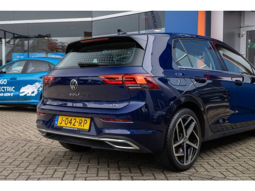 Volkswagen Golf 1.5 eTSI Style | Massage | Stuur+stoel verwarming | Adap cruise | Camera | Apple Carplay/Android ... ActivLease financial lease