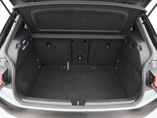 Volkswagen ID.3 Business 58 kWh | Adaptive Cruise | Climate Control | Camera | Carplay | 20 Inch | 97.282 Km!! ActivLease financial lease