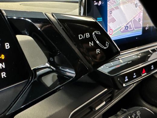 Volkswagen ID.3 Life 58 kWh 204pk Adaptive Cruise Control | Parkeersensoren v&oacute;&oacute;r en achter | Velgen 'East Derry',... ActivLease financial lease