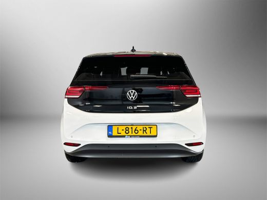 Volkswagen ID.3 Life 58 kWh 204pk Adaptive Cruise Control | Parkeersensoren v&oacute;&oacute;r en achter | Velgen 'East Derry',... ActivLease financial lease