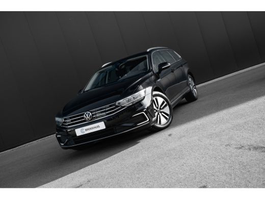 Volkswagen Passat Variant 1.4 TSI PHEV GTE Business | Trekhaak | Achteruitrijcamera | Adaptive Cruise | ActivLease financial lease