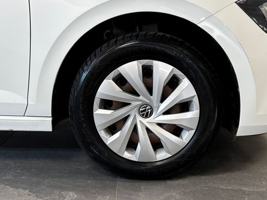 Volkswagen Polo 1.0 95pk TSI Comfortline Business Adaptive cruise control | Parkeersensoren | Navigatiesysteem ActivLease financial lease
