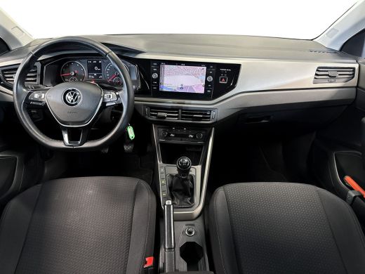 Volkswagen Polo 1.0 95pk TSI Comfortline Business Adaptive cruise control | Parkeersensoren | Navigatiesysteem ActivLease financial lease