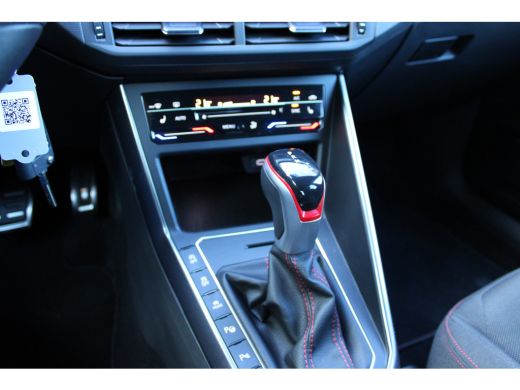 Volkswagen Polo 2.0 TSI GTI TSI 210PK DSG GTI-SPORT LED/CARPLAY/PDC FABRIEKS GARANTIE ActivLease financial lease