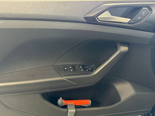 Volkswagen T-Cross 1.0 95pk TSI Life Cruise control adaptief | App-Connect' draadloze smartphone integratie | Digita... ActivLease financial lease