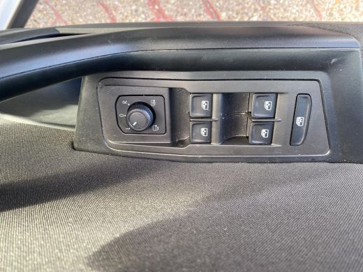 Volkswagen T-Roc 1.0 TSI Style | Camera | 18 inch | Sunset | Alarm | 110Pk | ActivLease financial lease