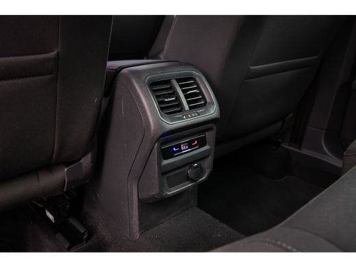 Volkswagen Tiguan 1.4 TSI eHybrid 245PK Elegance | IQ.Light | Stoel+stuur verwarming | Adap cruise | Navi | Apple C... ActivLease financial lease