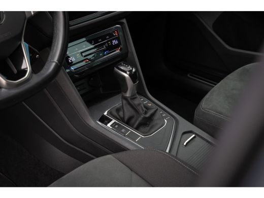 Volkswagen Tiguan 1.4 TSI eHybrid 245PK Elegance | IQ.Light | Stoel+stuur verwarming | Adap cruise | Navi | Apple C... ActivLease financial lease