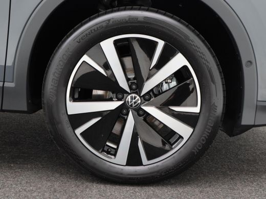 Volkswagen Tiguan 1.5 eHybrid 204 Pk Automaat Life Edition | Trekhaak | Adaptive Cruise | Full LED | Camera | 19 In... ActivLease financial lease