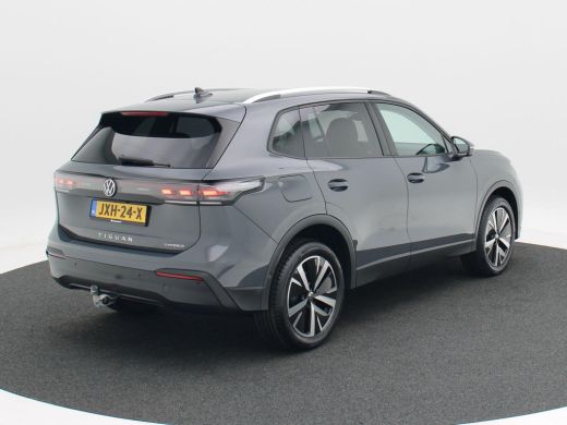 Volkswagen Tiguan 1.5 eHybrid 204 Pk Automaat Life Edition | Trekhaak | Adaptive Cruise | Full LED | Camera | 19 In... ActivLease financial lease