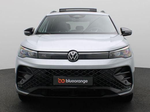 Volkswagen Tiguan 1.5 eHybrid R-Line Edition 272PK DSG Pano-Schuifdak, Trekhaak, Black Style, Navi via Apple Carpla... ActivLease financial lease