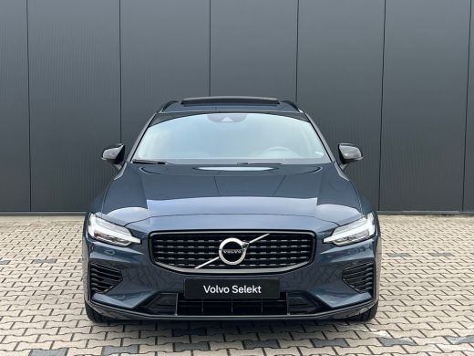 Volvo  V60 T6 Plug-in hybrid AWD Plus Dark | Panoramadak | Stoel en stuurwielverwarming | Long Range | Camer... ActivLease financial lease