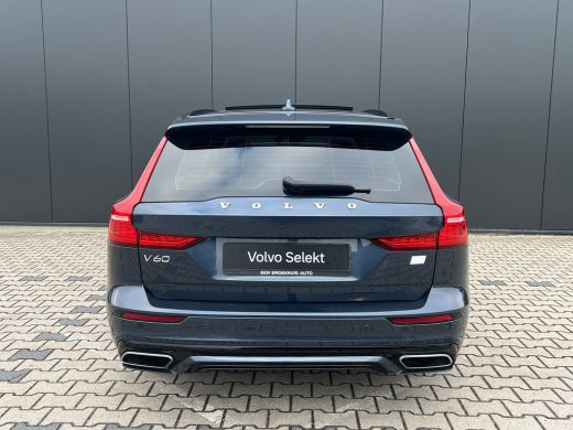 Volvo  V60 T6 Plug-in hybrid AWD Plus Dark | Panoramadak | Stoel en stuurwielverwarming | Long Range | Camer... ActivLease financial lease