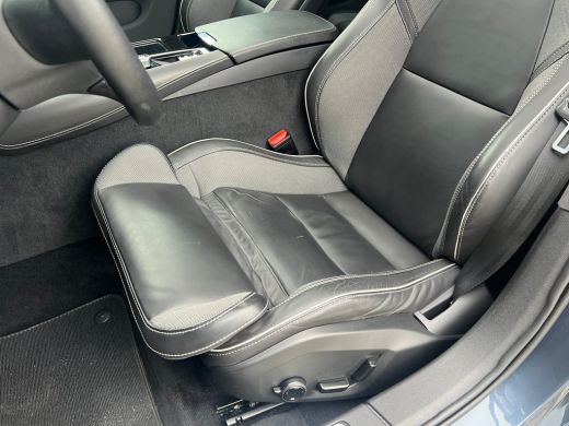 Volvo  V60 T6 Plug-in hybrid AWD Plus Dark | Panoramadak | Stoel en stuurwielverwarming | Long Range | Camer... ActivLease financial lease