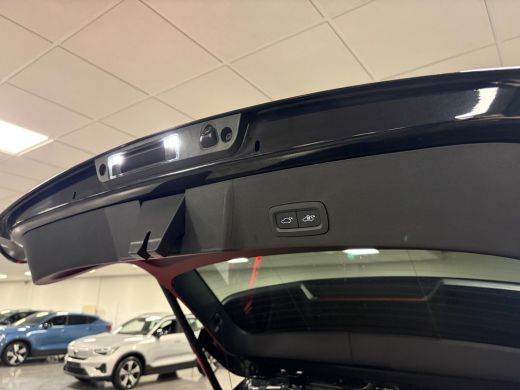 Volvo  XC40 Recharge Ultimate 70 kWh | Vol! | Schuifdak | 360&deg; Camera | All Season banden | Harman Kardon | A... ActivLease financial lease